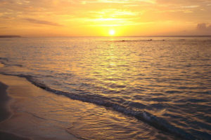couché-de-soleil-jamaique-plage-paradisiaque